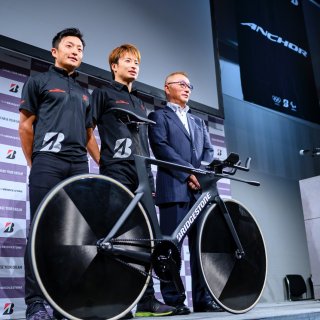 【2020 BRIDGESTONE ANCHOR新作発表会】東京2020オリンピック 日本代表選手団フレーム採用発表の記者会見に窪木、橋本が登壇