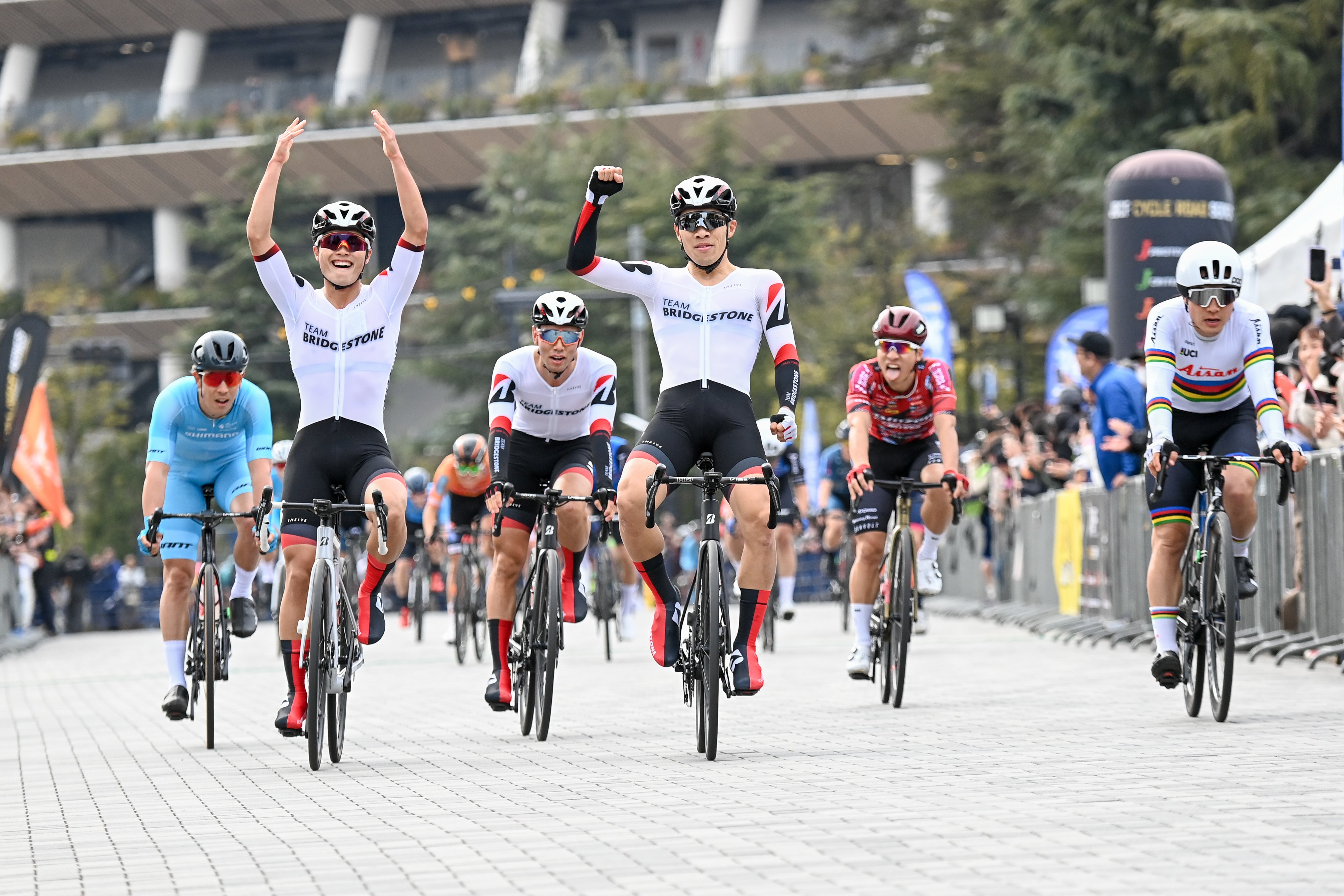 【Jプロツアー】第1回東京クリテリウム　松田祥位、岡本勝哉がワンツーフィニッシュ 2025シーズンを最高の形で迎える